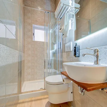 Casa Marie, In A Traditional Corner Townhouse In The 3 Cities, Built In 1881 Cospicua