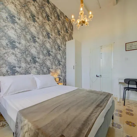 Casa Marie, In A Traditional Corner Townhouse In The 3 Cities, Built In 1881 Holiday home Cospicua