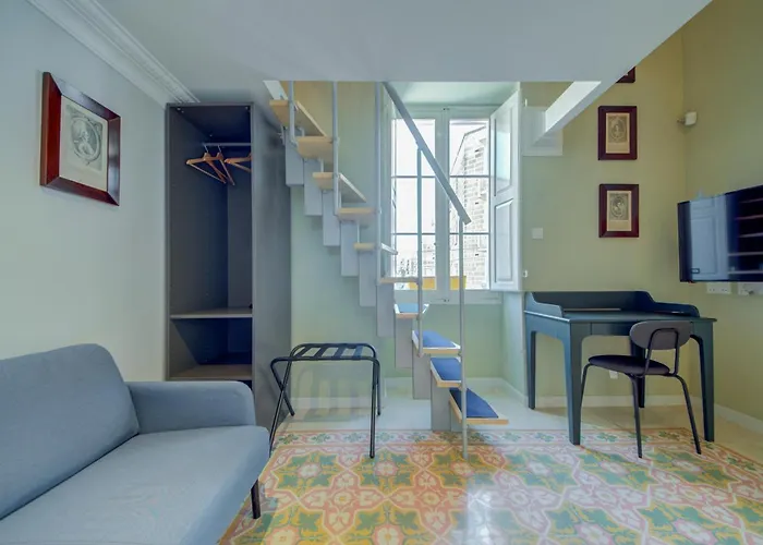 Ferienhaus Casa Marie, In A Traditional Corner Townhouse In The 3 Cities, Built In 1881 *