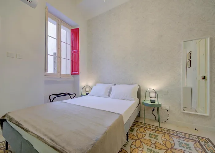 Casa Marie, In A Traditional Corner Townhouse In The 3 Cities, Built In 1881 * Cospicua