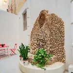 Casa Marie, In A Traditional Corner Townhouse In The 3 Cities, Built In 1881 * Cospicua