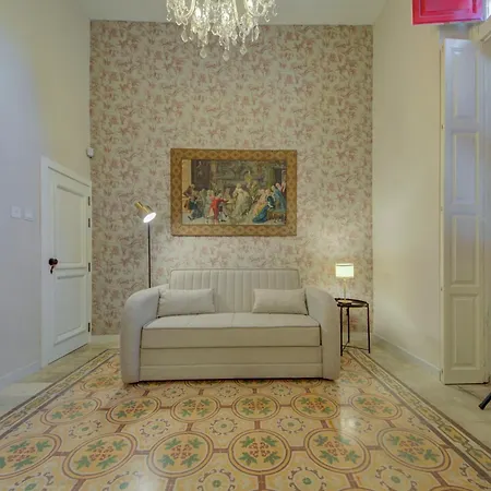 Casa Marie, In A Traditional Corner Townhouse In The 3 Cities, Built In 1881 Hébergement de vacances Cospicua