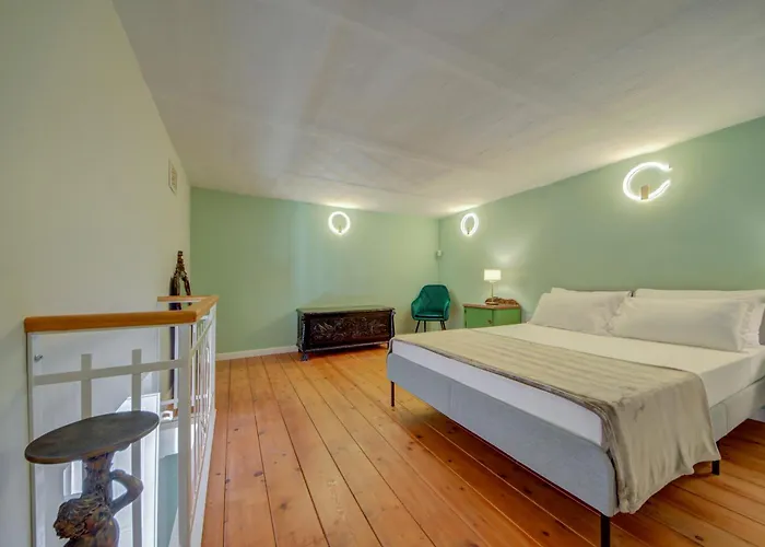 Casa Marie, In A Traditional Corner Townhouse In The 3 Cities, Built In 1881 Holiday home *