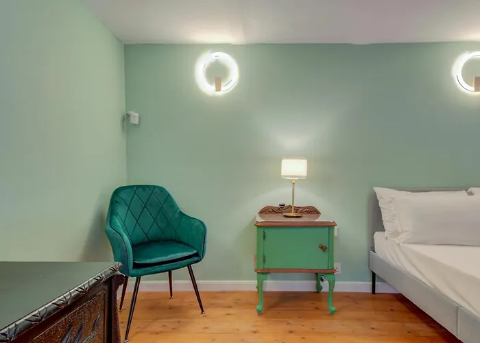 Casa Marie, In A Traditional Corner Townhouse In The 3 Cities, Built In 1881 Holiday home